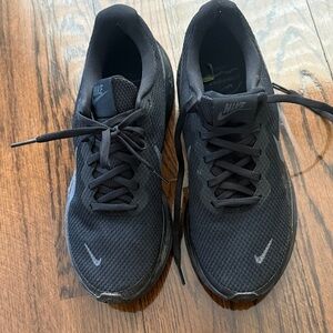 Nike Men's Black Athletic Sneakers